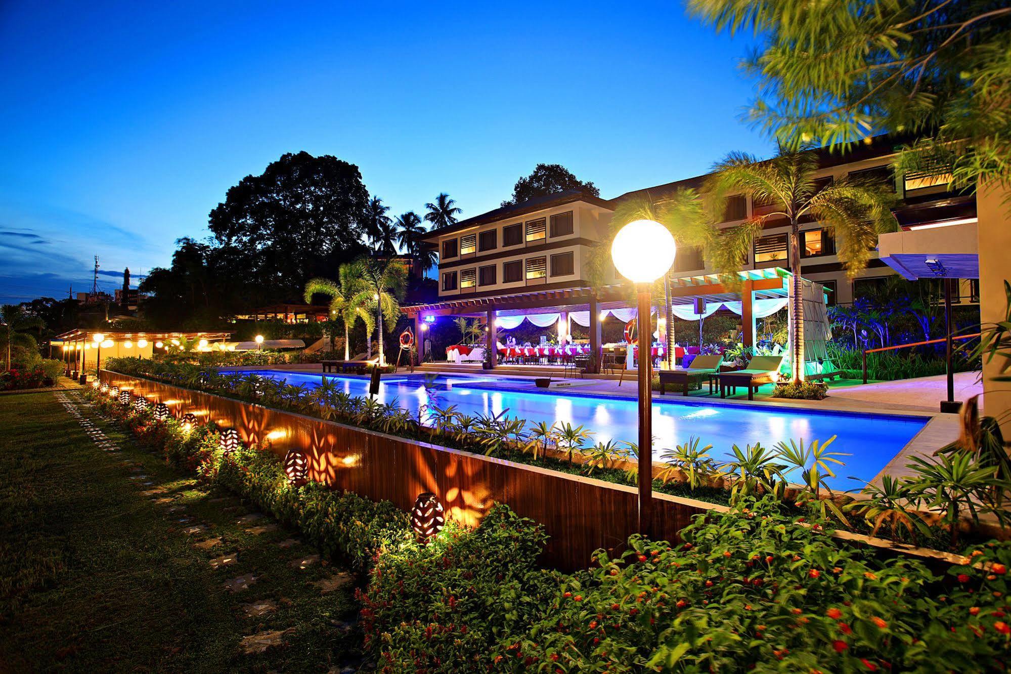 โรงแรมทร็อพิก้า Davao ภายนอก รูปภาพ