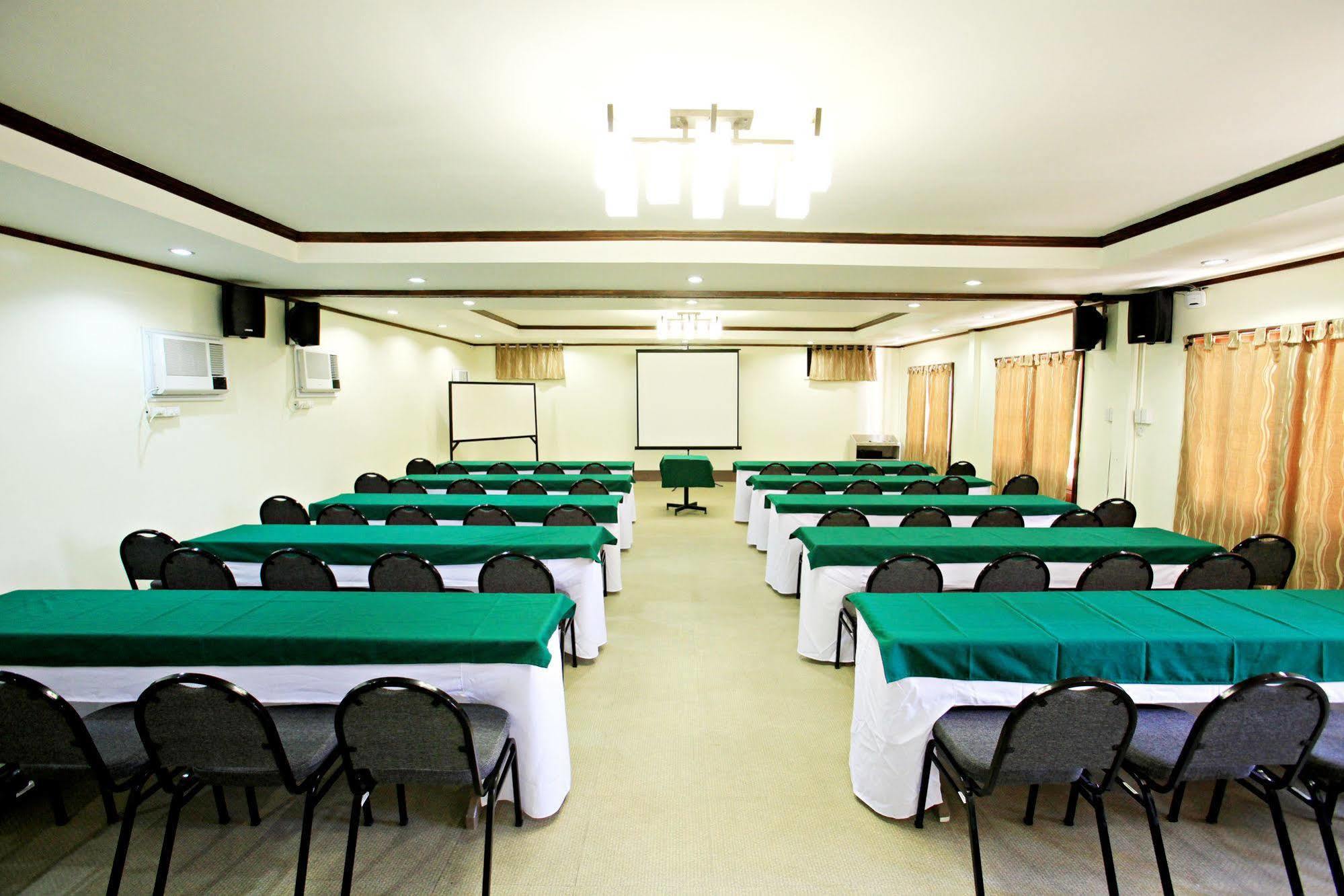 โรงแรมทร็อพิก้า Davao ภายนอก รูปภาพ