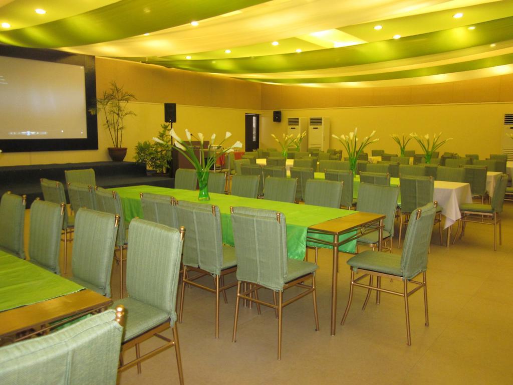 โรงแรมทร็อพิก้า Davao ภายนอก รูปภาพ